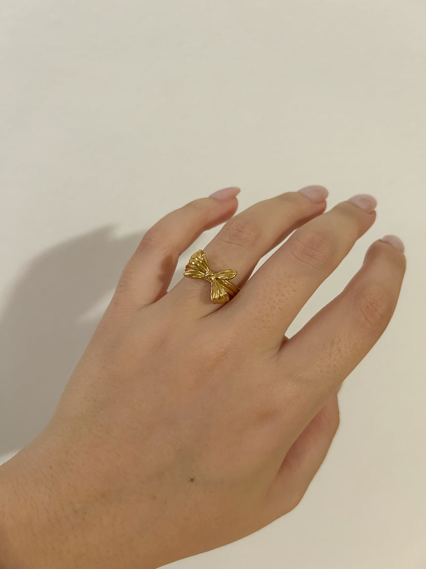 Coquette Gold Ring