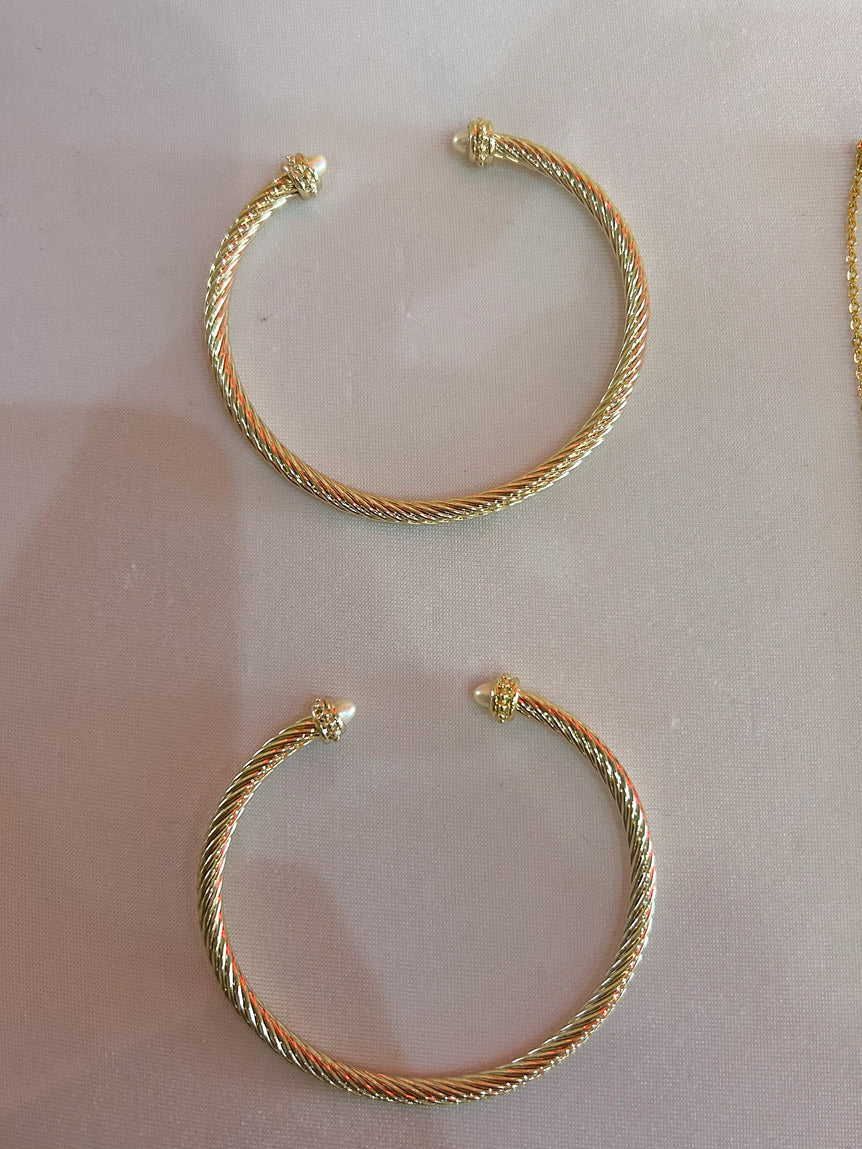 Gold Pearl Bangle